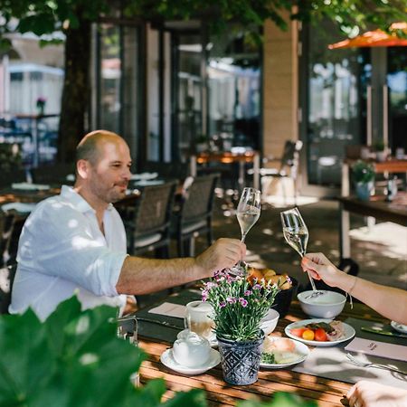 Hotel-Restaurant Ammerhauser Anthering Exteriör bild